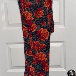 16 Pairs of TC LuLaRoe Leggings